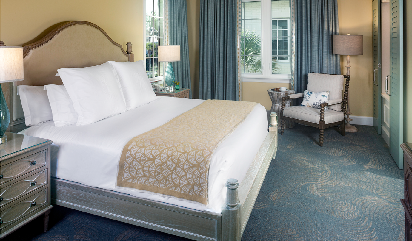 Superior Oceanfront Suite Bedroom